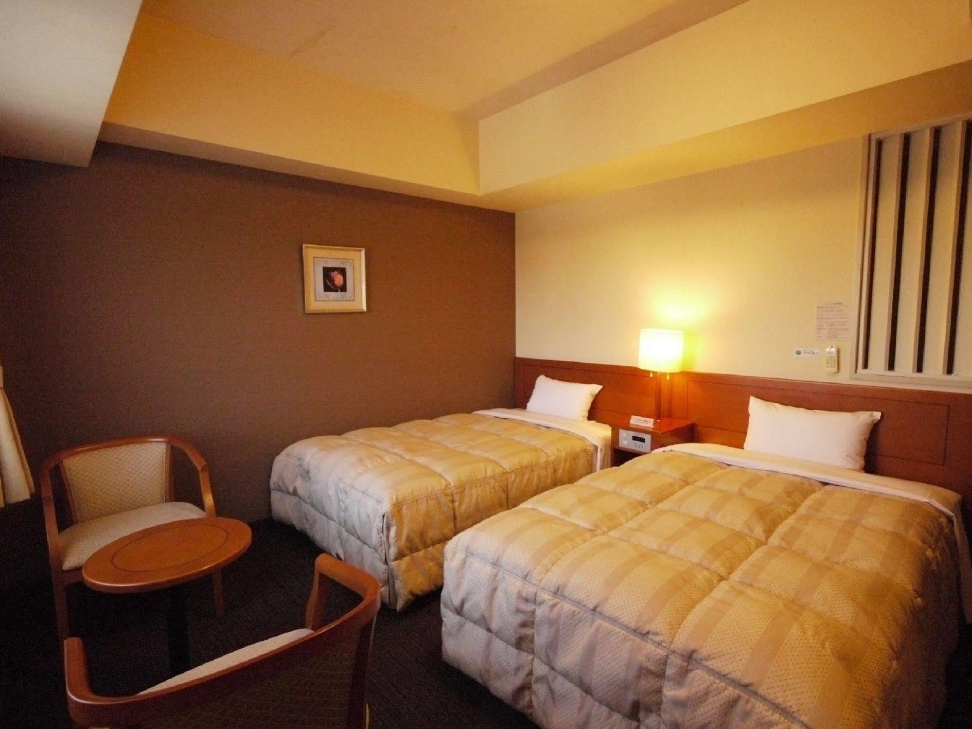 Hotel Route-Inn Suzuka Exterior foto